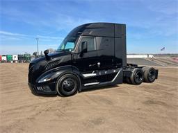VOLVO VNL64T440