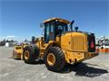 JOHN DEERE 544P Thumbnail 2