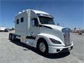 KENWORTH T680 Condo Sleeper Thumbnail 2