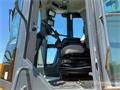 JOHN DEERE 544P Thumbnail 6