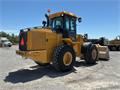 JOHN DEERE 544P Thumbnail 3