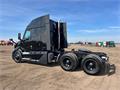 VOLVO VNL64T440 Thumbnail 3